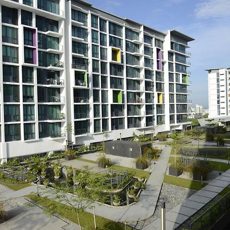 8Pax Cozy Home Stay Jazz Suites 1 Vivacity Kuching Sarawak 3Br Ngoại thất bức ảnh
