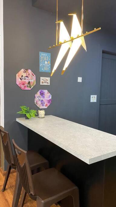 8Pax Cozy Home Stay Jazz Suites 1 Vivacity Kuching Sarawak 3Br Ngoại thất bức ảnh