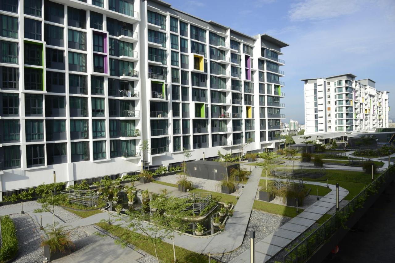 8Pax Cozy Home Stay Jazz Suites 1 Vivacity Kuching Sarawak 3Br Ngoại thất bức ảnh